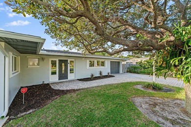 WATERFRONT GEM WITH A PRIVATE DOCK, OCEAN ACCESS & NO FIXED - photo 30