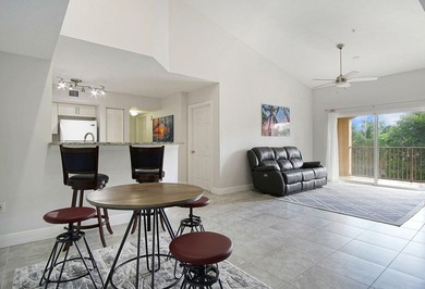 Welcome to this charming 3-bedroom, 2-bathroom with a GARAGE - photo 4
