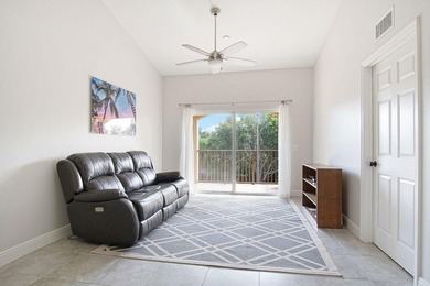 Welcome to this charming 3-bedroom, 2-bathroom with a GARAGE - photo 5