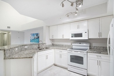 Welcome to this charming 3-bedroom, 2-bathroom with a GARAGE - photo 9