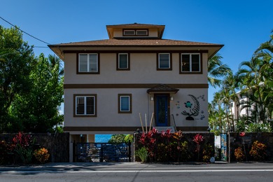 75-5952 Ali'i Dr is an exceptional oceanfront residence in