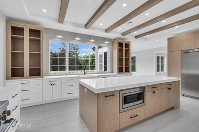 Welcome to The Baron Model. A luxurious home to be built in the - photo 22