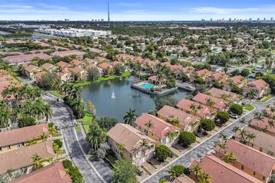 Motivated seller! This move-in-ready 2-bedroom, 2-bath townhome - photo 24