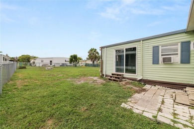 Welcome to easy living in Citrus Woods, an active 55+ community! - photo 27