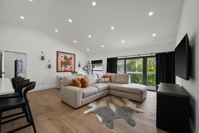 (private lake, pond, coastal) Condo For Sale in Wellington Florida