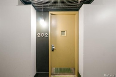 Just SNAP and you're in downtown Royal Oak! Nearly 1,800 square - photo 43