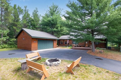 Well maintained and cared for, this charming log home retreat - photo 1
