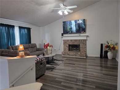 BLACK FRIDAY SPECIAL - Now $409,000! Beautifully maintained