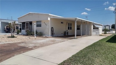Lake Jackson - Highlands County Home Active Under Contract in Sebring Florida
