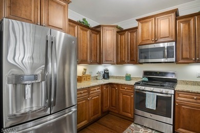 Beautifully appointed and impeccably maintained, this stunning - photo 7