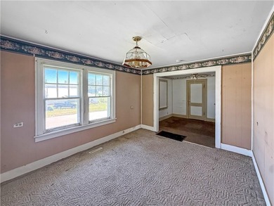 Opportunity awaits with this 2-bedroom bungalow situated on a - photo 5