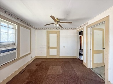 Opportunity awaits with this 2-bedroom bungalow situated on a - photo 8