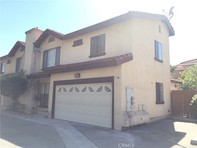 Quiet gated community with only 14 units. 3 beds - 2 1/2 baths - - photo 1