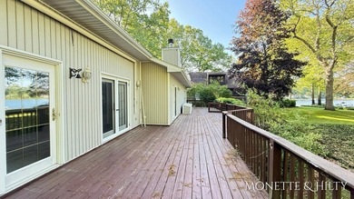 WATERFRONT RETREAT ON ALL SPORTS NORTH LAKE...Experience the - photo 6