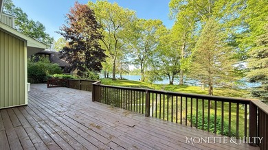 WATERFRONT RETREAT ON ALL SPORTS NORTH LAKE...Experience the - photo 7