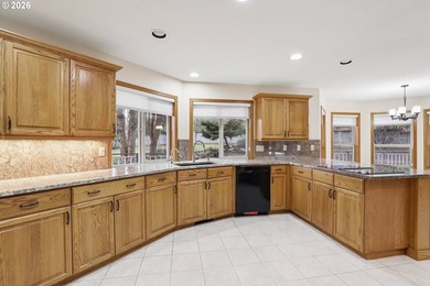 Grand double-door entry with sidelites and radius transom opens - photo 17