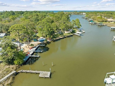 Price Improvement! Incredibly charming home! This beautiful 3 - photo 25