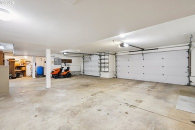 Grand double-door entry with sidelites and radius transom opens - photo 38