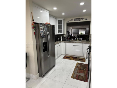 Lake Condo For Sale in Sunrise, Florida