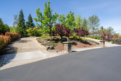 Redding's most sought after Golf Course Gated Community. Custom - photo 12