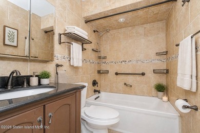 Welcome to this well-maintained 2-bedroom ground level condo - photo 21
