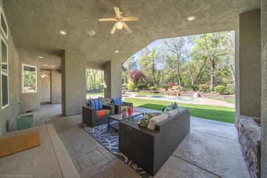 Redding's most sought after Golf Course Gated Community. Custom - photo 28