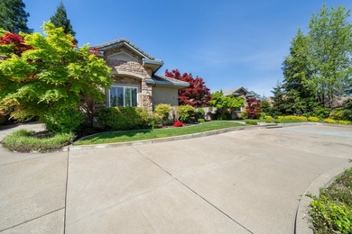Redding's most sought after Golf Course Gated Community. Custom - photo 32