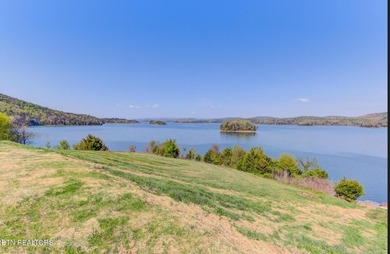 Facing West North West panoramic views of the Norris Lakes - photo 3