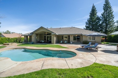 Redding's most sought after Golf Course Gated Community. Custom - photo 35