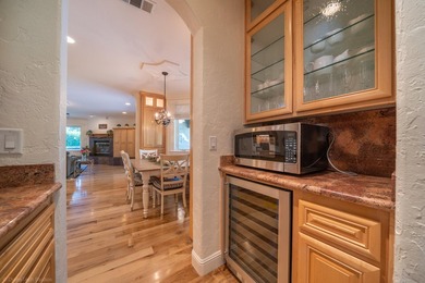 Redding's most sought after Golf Course Gated Community. Custom - photo 44