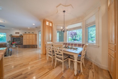 Redding's most sought after Golf Course Gated Community. Custom - photo 46