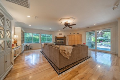 Redding's most sought after Golf Course Gated Community. Custom - photo 50