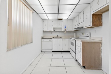 Welcome to 346 Capri H in the vibrant Kings Point community of - photo 5