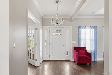 Welcome to 34 Meadow Lane in Amityville. This expansive - photo 4