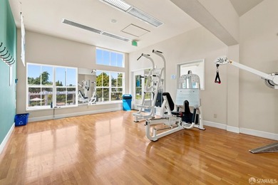 Welcome to this beautifully updated 2 bed/1 bath townhouse-style - photo 23