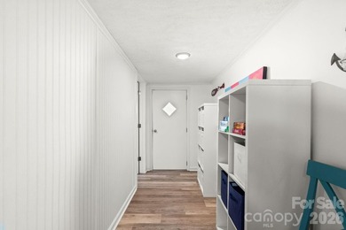X-LARGE DOUBLE CORNER LOT WITH CAROLINA ROOM, GARAGE, CARPORT - photo 36