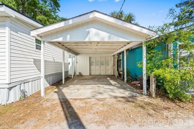 X-LARGE DOUBLE CORNER LOT WITH CAROLINA ROOM, GARAGE, CARPORT - photo 39