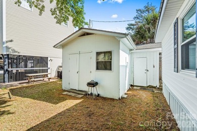 X-LARGE DOUBLE CORNER LOT WITH CAROLINA ROOM, GARAGE, CARPORT - photo 40