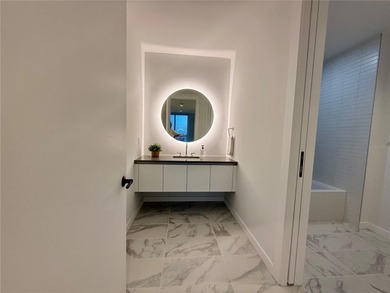 Welcome to Reflection St. Pete, where luxury living meets - photo 43