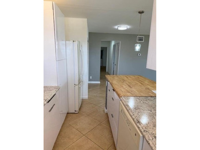 Beautifully maintained end condo in this gated senior complex - photo 7