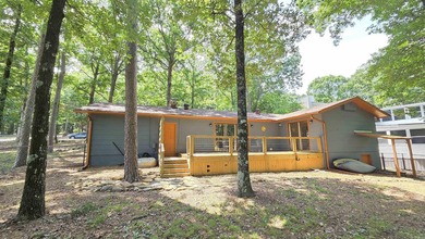 317 Castle Ridge Heights - Move-In Ready & Mostly Furnished! - photo 2
