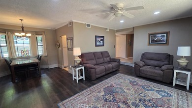 317 Castle Ridge Heights - Move-In Ready & Mostly Furnished! - photo 6
