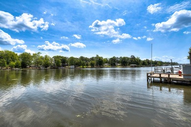 Exceptional custom waterfront home on Lake Marion with gorgeous - photo 16