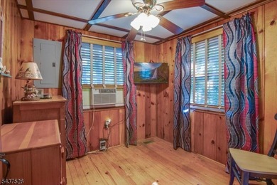 Welcome to this adorable year round ranch-style lake home! Upon - photo 17