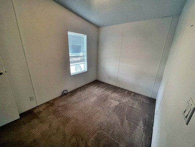 Stunning 3-Bedroom, 2-Bathroom Home with Florida Room in Premier - photo 21