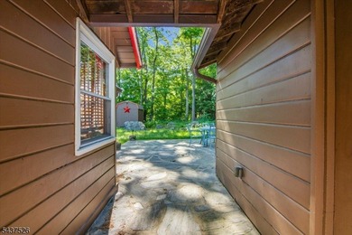 Welcome to this adorable year round ranch-style lake home! Upon - photo 30