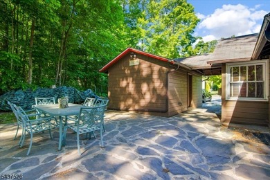 Welcome to this adorable year round ranch-style lake home! Upon - photo 34