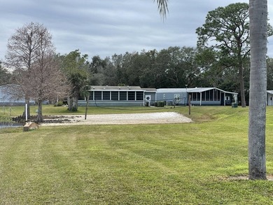 Stunning 3-Bedroom, 2-Bathroom Home with Florida Room in Premier - photo 34