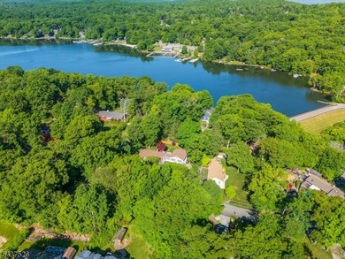 Welcome to this adorable year round ranch-style lake home! Upon - photo 41