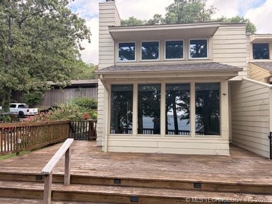 Waterfront One in a Million Lake Condo! Extra-large wood deck - photo 2